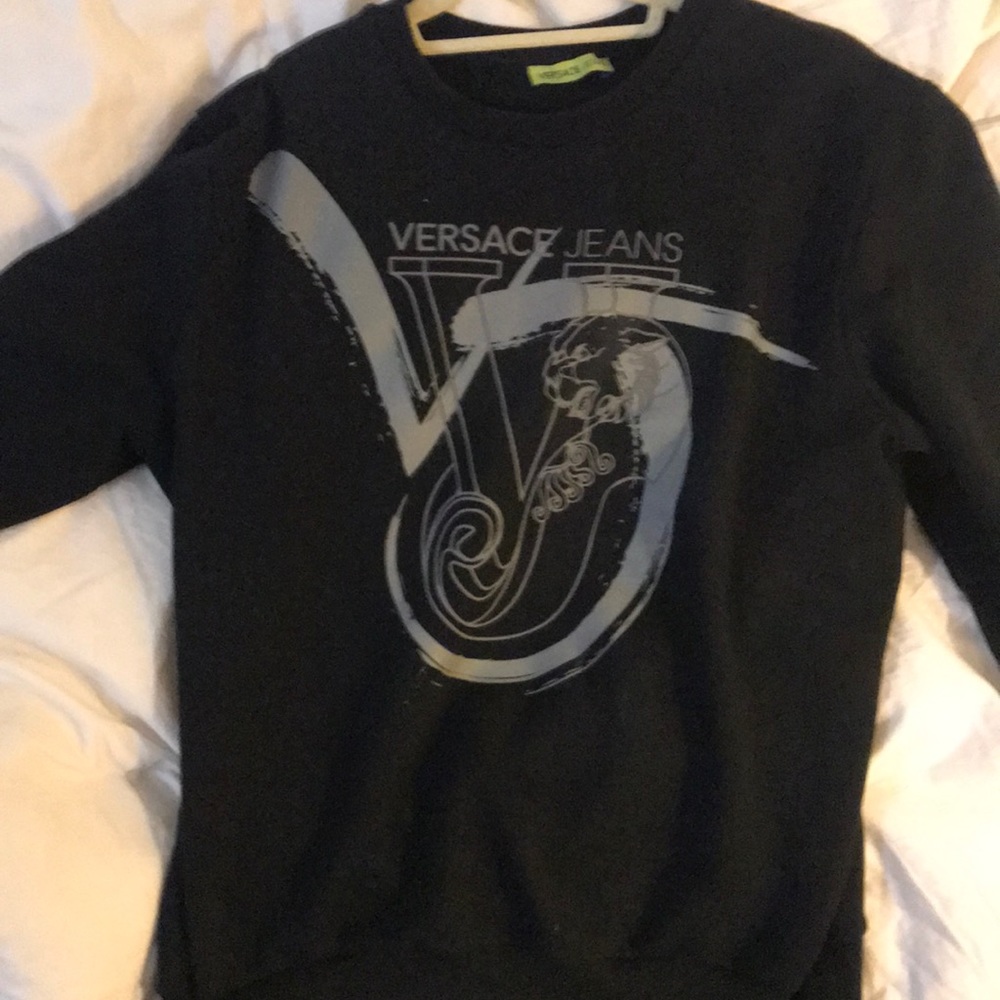Versace sweater size medium